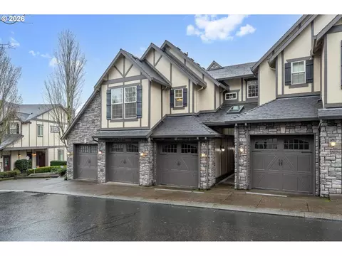 3640 SW Baird St #3, Portland, OR 97219