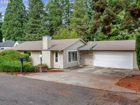 5715 SW Pendleton St, Portland, OR 97221