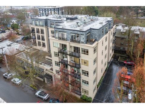 1930 NW Irving St #301, Portland, OR 97209
