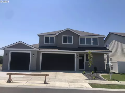 892 E Autumn Ave, Hermiston, OR 97838