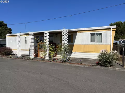 2300 SE 82nd Ave #28, Portland, OR 97216