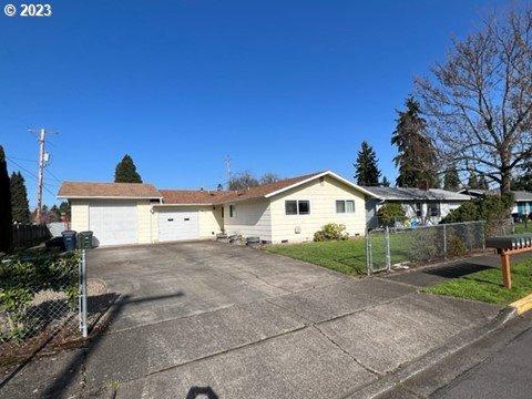 476 S 39th Pl, Springfield, OR 97478 photo 1