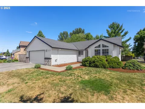 2288 SE Hale Dr, Gresham, OR 97080