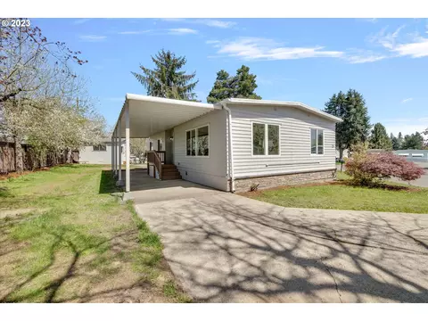 570 N 10th Ave #61, Cornelius, OR 97113