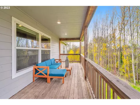 26450 NE Bell Rd, Newberg, OR 97132