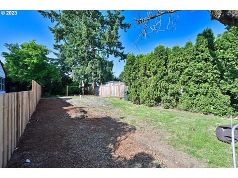 0 SE Malden, Portland, OR 97206