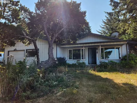 94074 Hilltop Dr, Gold Beach, OR 97444