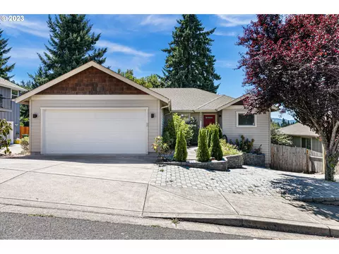1525 Samuel Dr, Cottage Grove, OR 97424