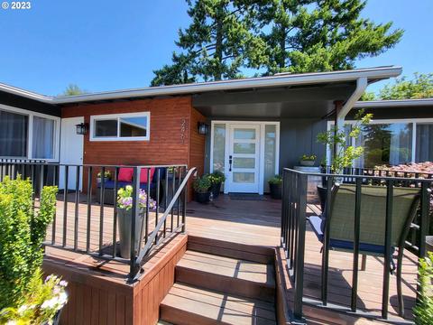 2461 Warwick St, West Linn, OR 97068