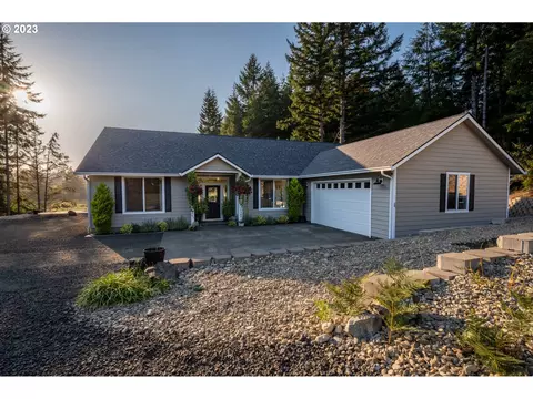 93183 House Ln, Coos Bay, OR 97420