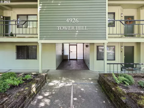 4926 S Corbett Ave #406, Portland, OR 97239