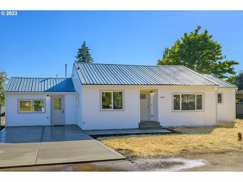 840 SW Cherry St, Willamina, OR 97396