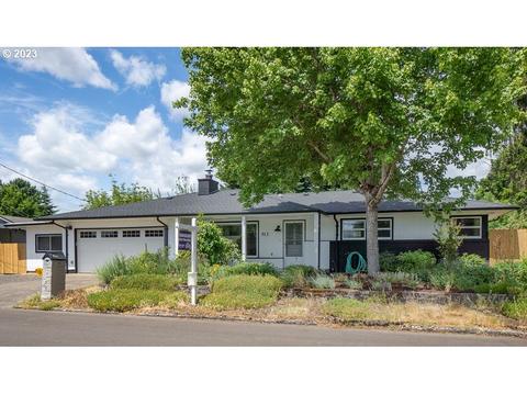 513 E Melody Ln, Newberg, OR 97132