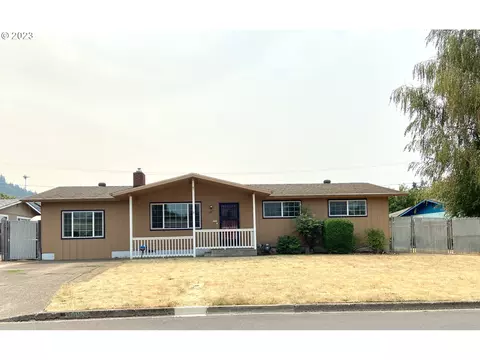 5895 E St, Springfield, OR 97478