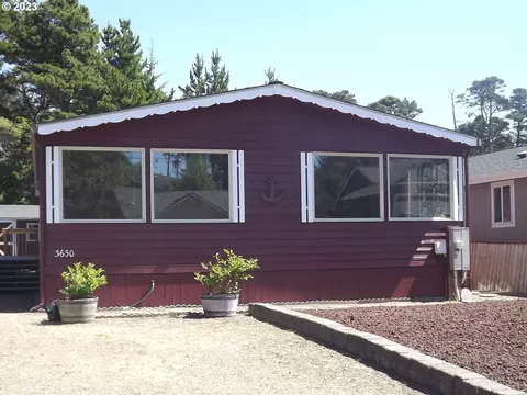 3630 Sea Mist Ave, Depoe Bay, OR 97341