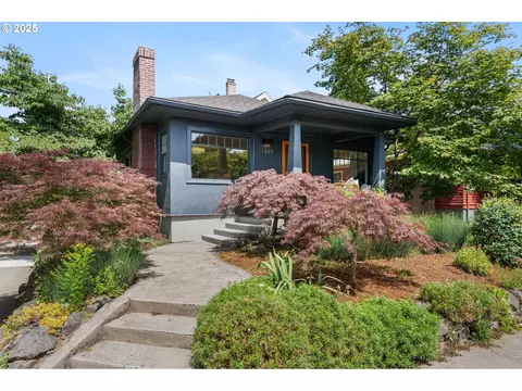 1403 SE Birch St, Portland, OR 97214