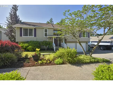 2903 SE Lewellyn Ave, Troutdale, OR 97060