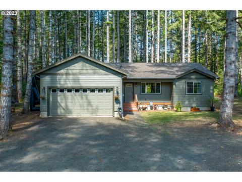 7297 Ash Ave, Grand Ronde, OR 97347