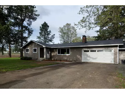 110 Lohr Ln, Roseburg, OR 97471