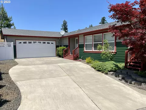131 Kimberly Way, Canyonville, OR 97417