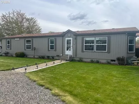 10505 W 5th St, Island City, OR 97850