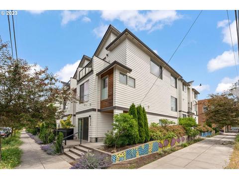 937 N Skidmore St, Portland, OR 97217