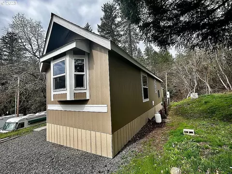 7501 Lower River Rd #26, Grants Pass, OR 97526