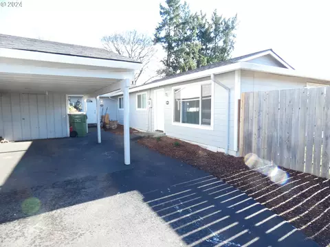1602 N Deborah Rd #A, Newberg, OR 97132