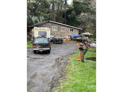 91038 Cape Arago Hwy, Coos Bay, OR 97420