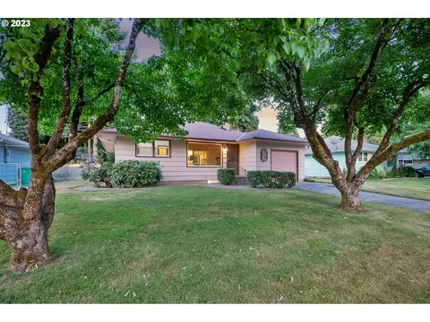 11004 SE 51st Ave, Milwaukie, OR 97222