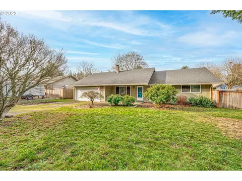 8504 NW Greenbriar Dr, Vancouver, WA 98665