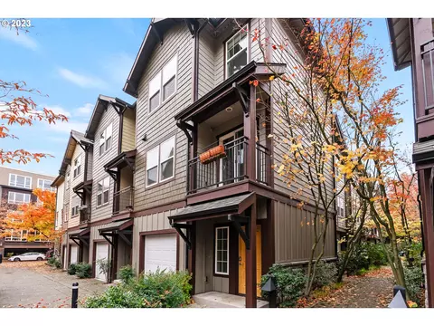 725 SE 33rd Pl SE, Portland, OR 97214