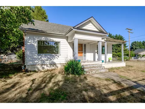 1124 N 2nd St, Jefferson, OR 97352