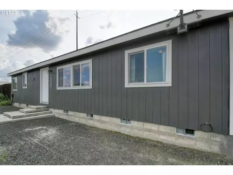 2007 SW 44th St, Pendleton, OR 97801 photo 1