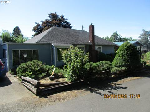 776 W Haggerty St, Roseburg, OR 97471