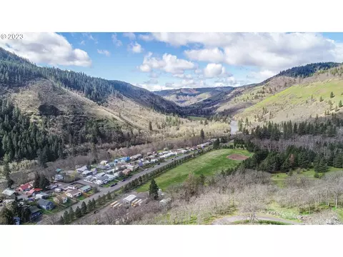 10 J Neils Rd, Klickitat, WA 98628