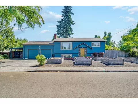 1280 N Locust St, Canby, OR 97013
