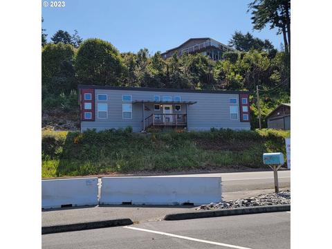 16317 Lower Harbor Rd, Brookings, OR 97415