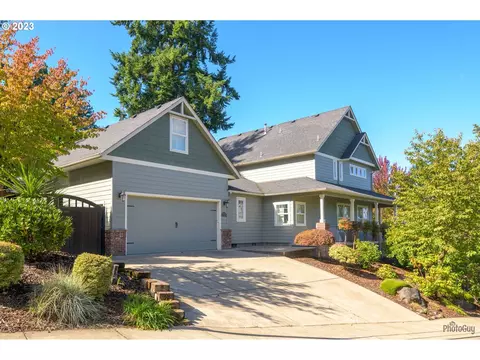 6311 Fernhill Ct, Springfield, OR 97478