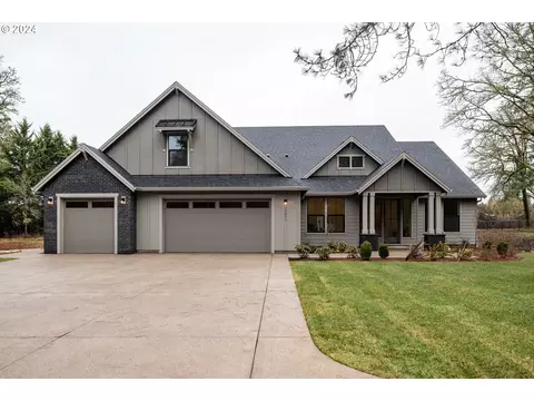 15675 S Stammen Ln, Oregon City, OR 97045