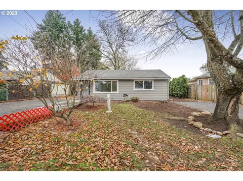 2120 SE 117th Ave, Portland, OR 97216