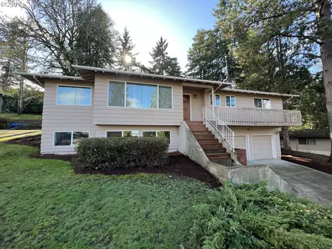 2540 W 22nd Ave, Eugene, OR 97405
