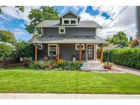 724 NW Cedar St, Mcminnville, OR 97128