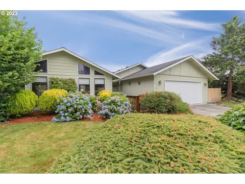 4132 Rosewood St, Longview, WA 98632