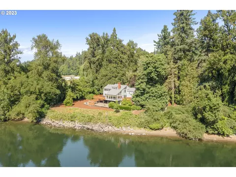 13921 Clackamas River Dr, Oregon City, OR 97045