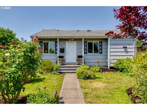 618 19th St, Springfield, OR 97477