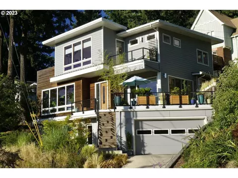6291 SE Yamhill St, Portland, OR 97215
