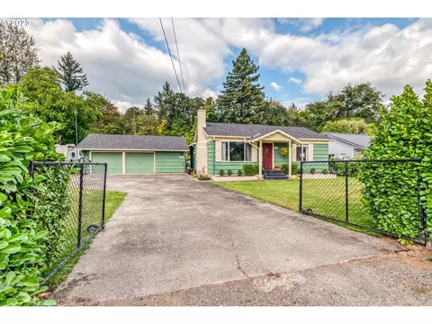 47577 Teller Rd, Oakridge, OR 97463