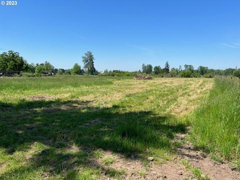 Wakonda Way, Canby, OR 97013