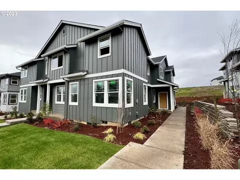 16861 SW Colorado Ln, Tigard, OR 97224